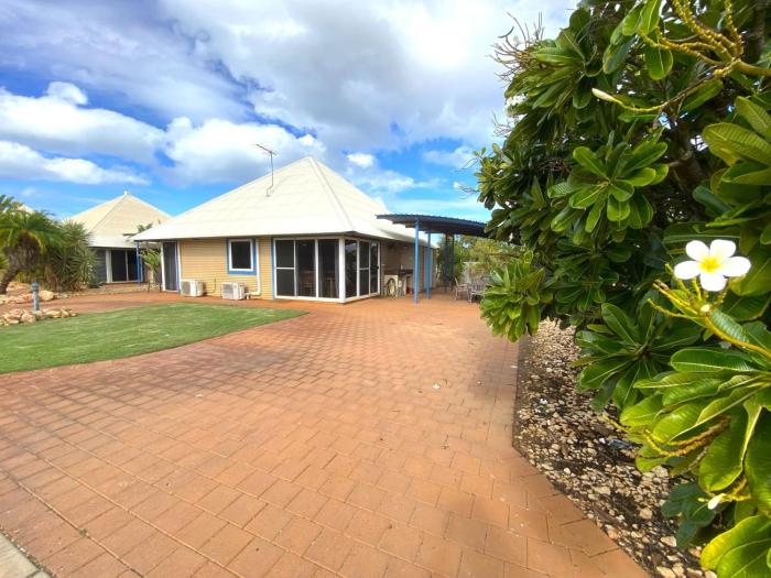 Osprey Holiday Village Unit 113 2 Bedroom