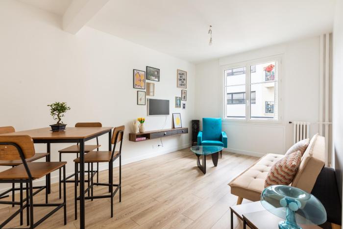 2 pièces-Moderne-Proche Paris