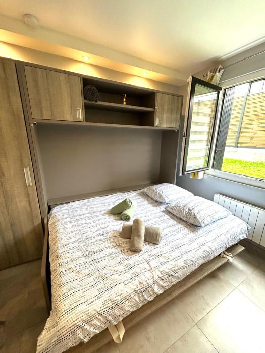 Charmant studio Créteil proche Paris, Disneyland, hôpitaux, aéroports