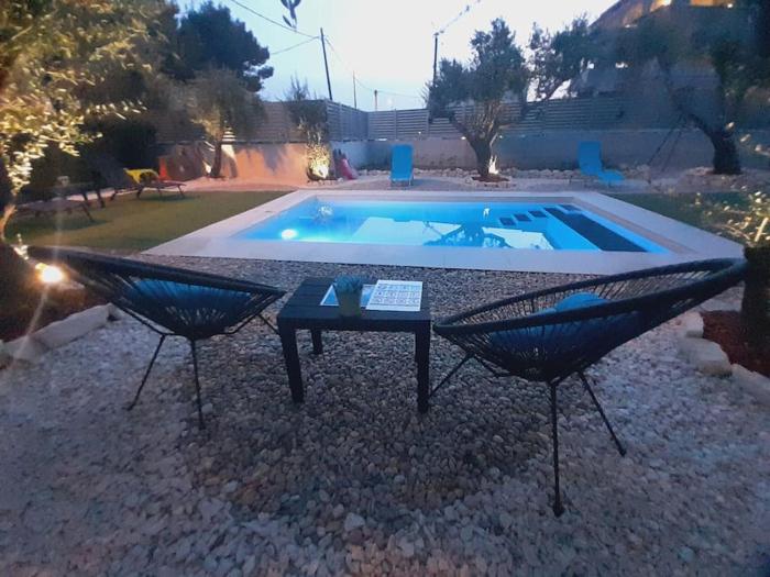 Cool Pool Apartment Sućurac