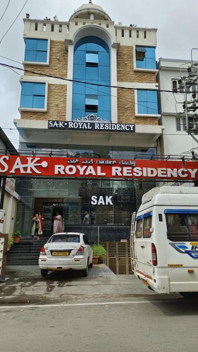 SAK Royal Residency 1 km from Railway Station