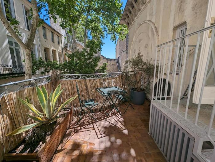 La Babote atypique, Charming