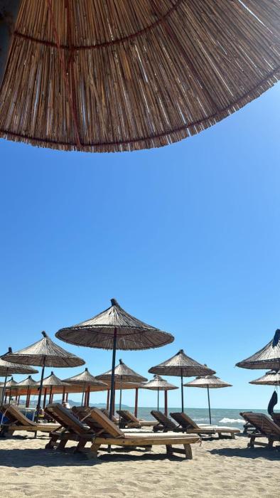 Apartment 2 min away from beach