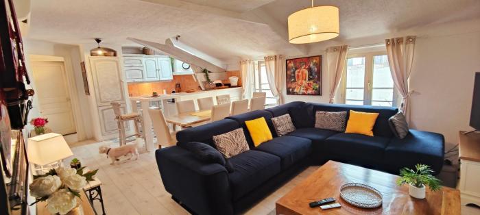 Cannes 5P rue dAntibes proche Palais des Festivals et Croisette