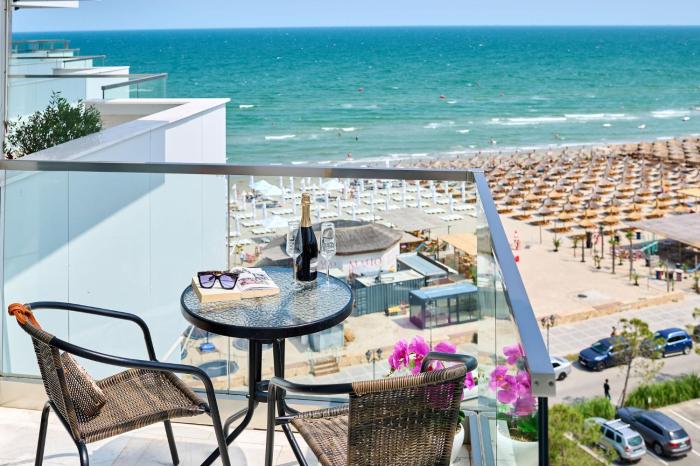 Sea Gem Apartment in Infinity Beach Resort - parking