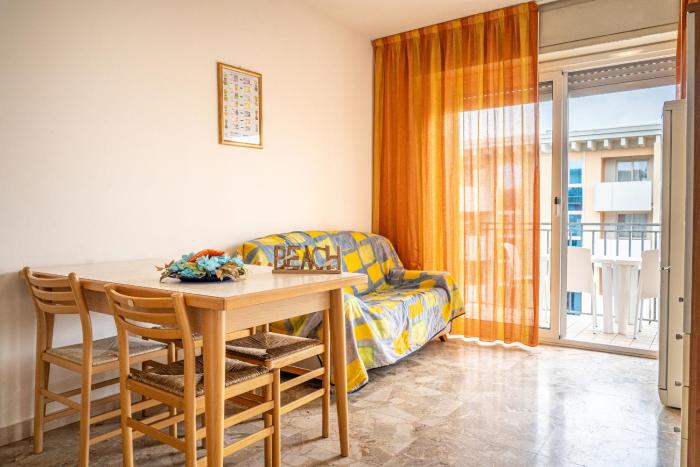 Spacious apartment with sea view - Beahost