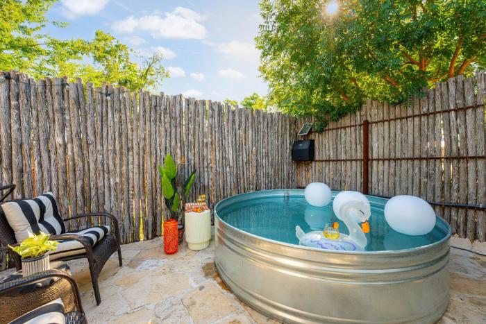 Claret House Full Kitchen and Private Hot Tub