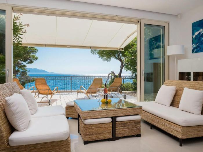 Nice apartment in Gradac