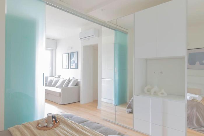 Modern & Stylish near Isola & Central Station