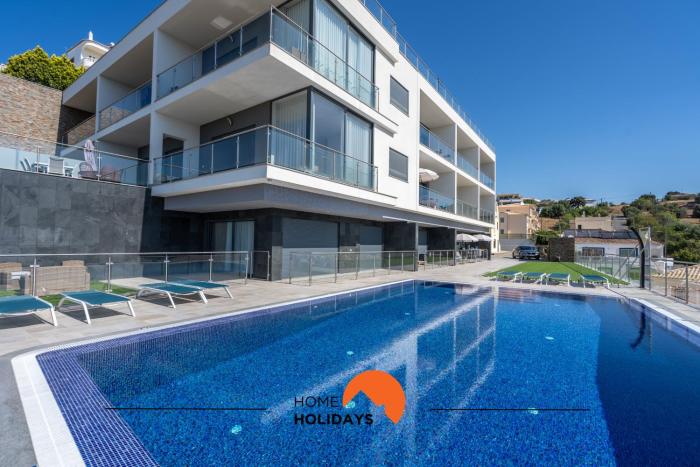 #233 Fox Trail by Home Holidays