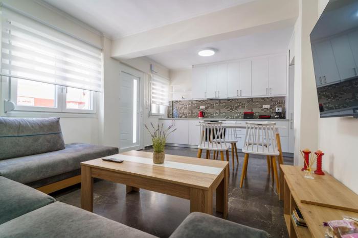 Luxury apartment in Chios 1