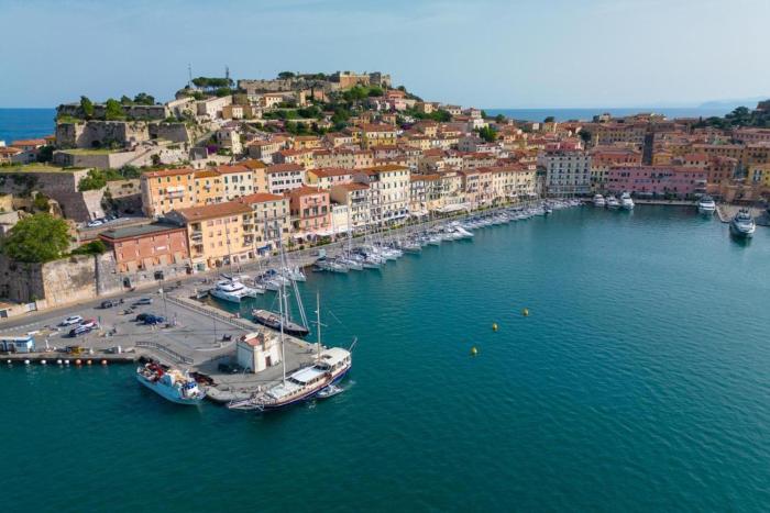 Portoferraio Old City Studio updated 2025