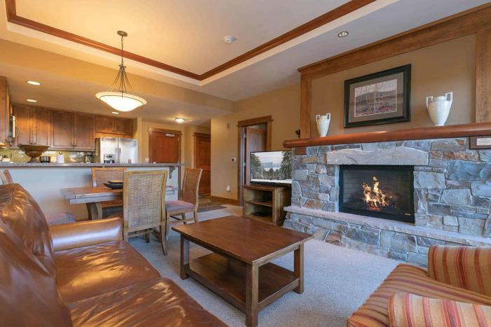 Iron Horse Lodge South 305 by East West Hospitality