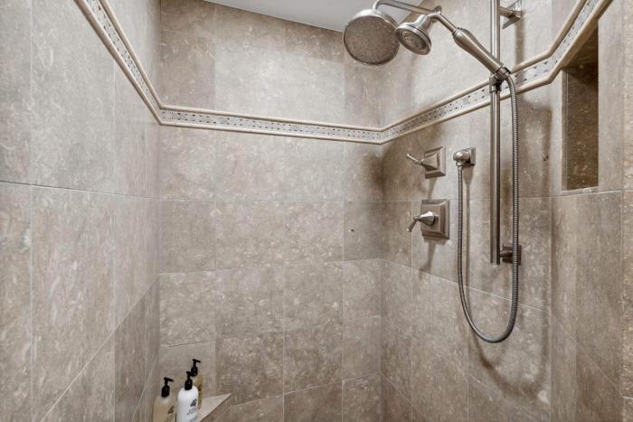 Lodge at Lionshead 160B