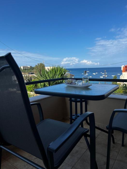 Miros apts in Agia Pelagia 50m from the beach