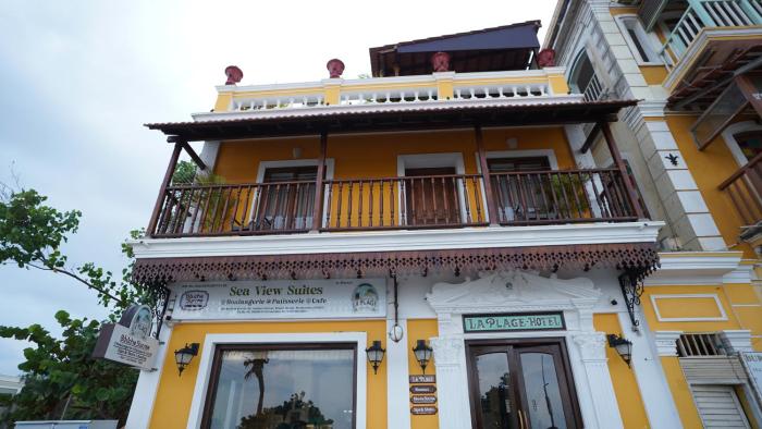 La Plage Seaview Suites