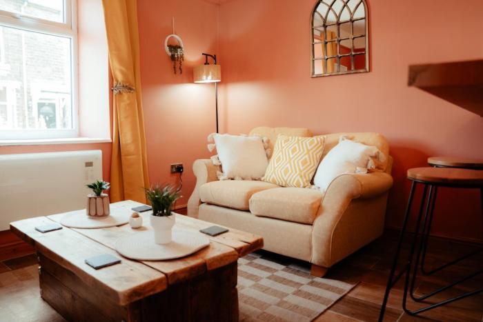 2-Bed Cottage in Buxton