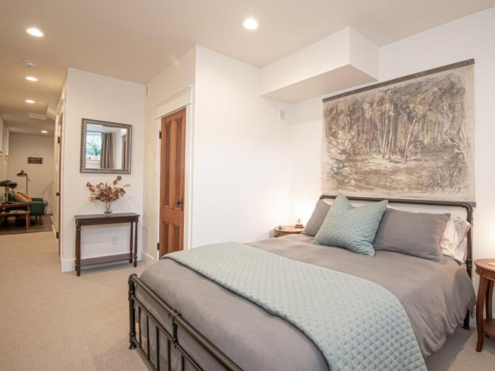 Queen Anne Guest Apartment In Historic District