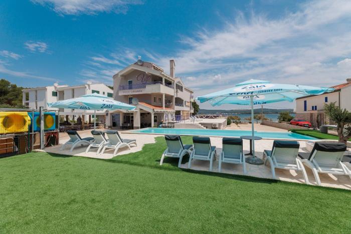 Villa Lavanda - family friendly, beachfront