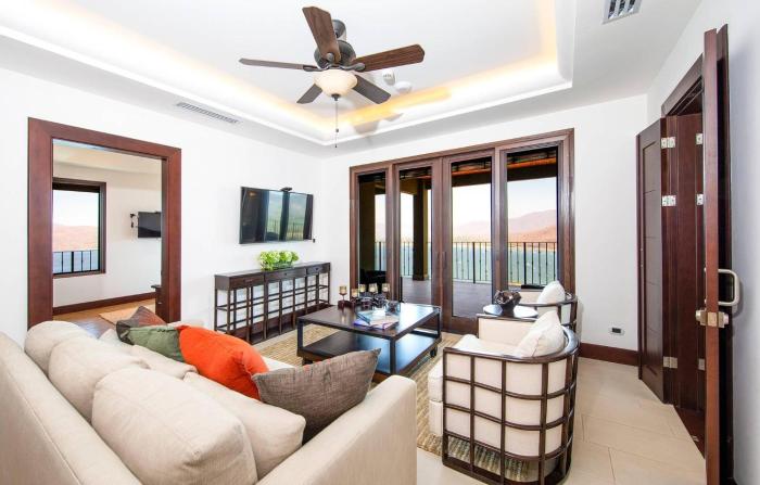 360 Splendor 105F-Ocean View Residence-Breakfast