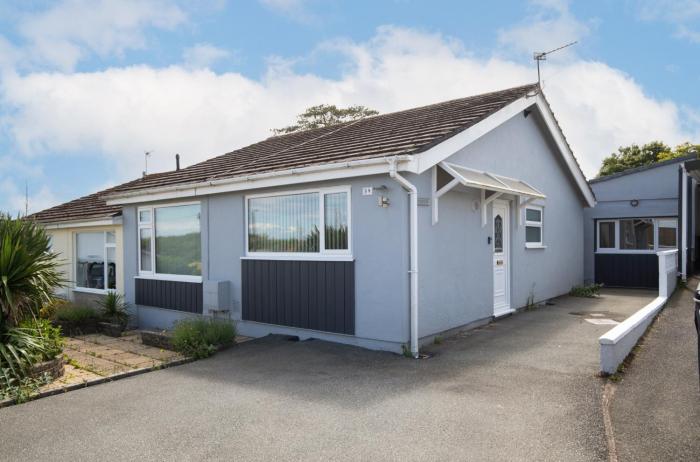 Roslen - Lovely Bungalow Near Beach and Village