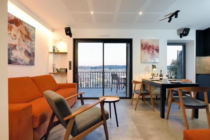 Aix Rooftop Appartement T2 Luxe 5 étoiles - hypercentre Rotonde - Terrasse - Vue - Parking