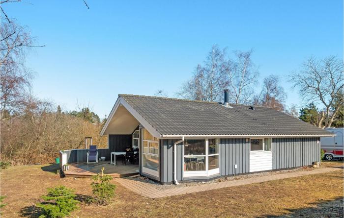 Gorgeous Home In Græsted With Sauna