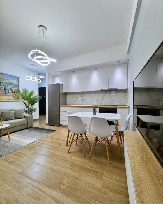 2min walk from sea Lungomare Vlore Jovi Apartment
