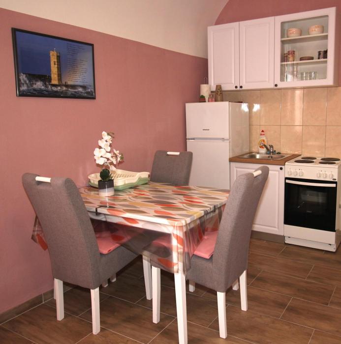 Studio apartman Maro