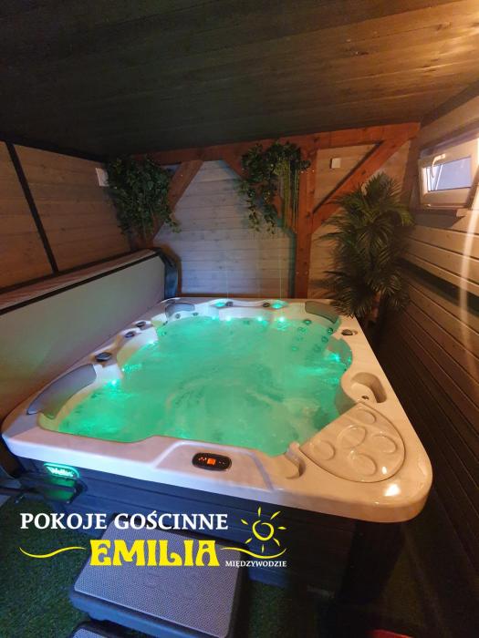 Pokoje Gościnne Emilia Międzywodzie