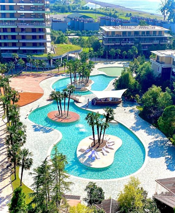 Cемейный номер с балконом на 4 чел Dreamland Oasis
