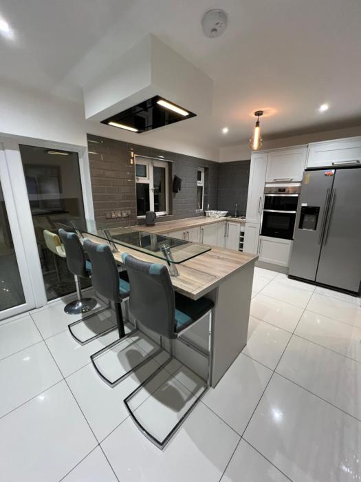 Lovely Dublin Home - Just 15 Mins to City Centre