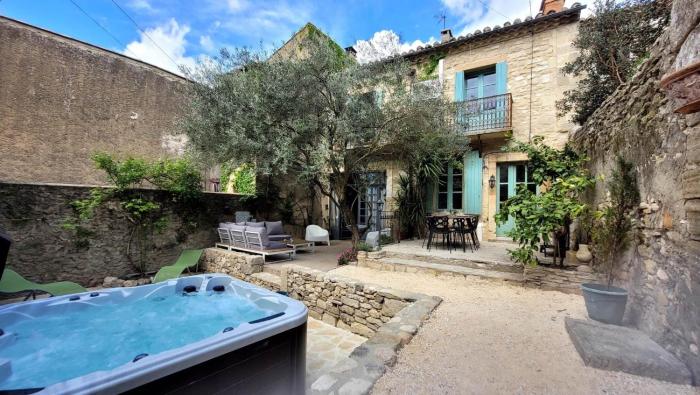 Ancienne Maison de Vigneron avec Jacuzzi - Uzès