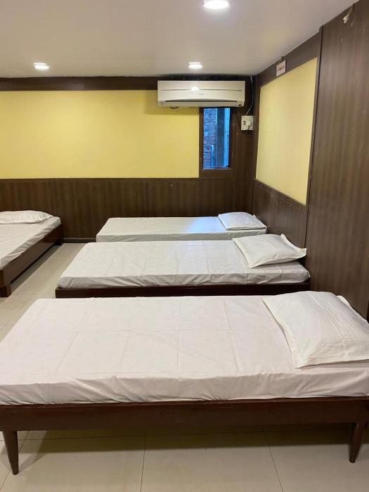 Hotel Skylark
