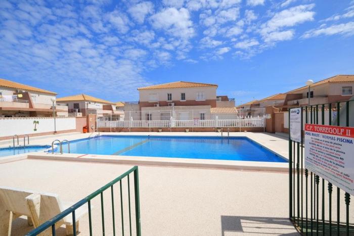 Koselig og moderne rekkehus i Cabo Roig med gratis WIFI og AC