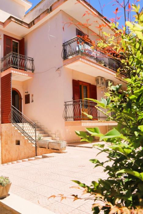 Casa Magnolia - INCANTO MEDITERRANEO vicino al MARE