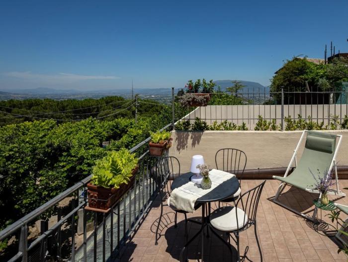 App. con terrazza panoramica in centro-Montefalco