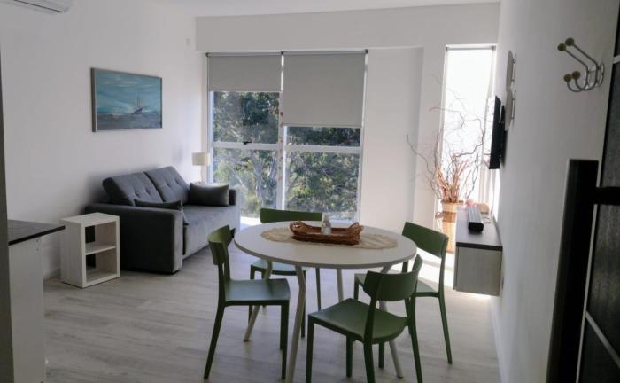 Wales Ave. Apartment