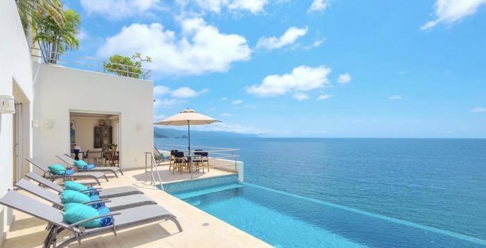 High End Modern Balb Villa in Conchas chinas