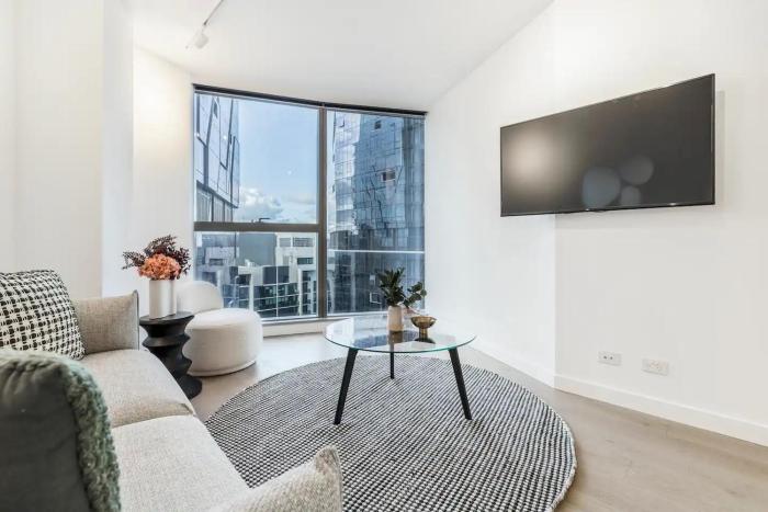 West Side Sleek & Vibrant CBD Getaway