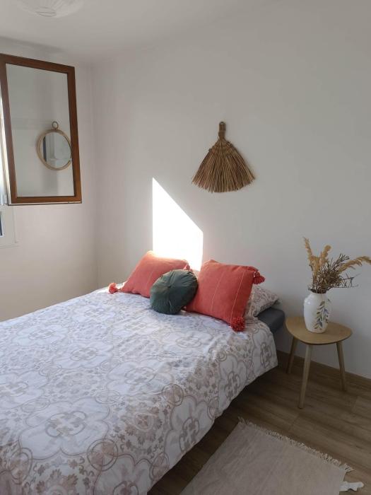 Private Room in Cozy Homestay - Line 14, Direct Access to Paris - Airport Orly