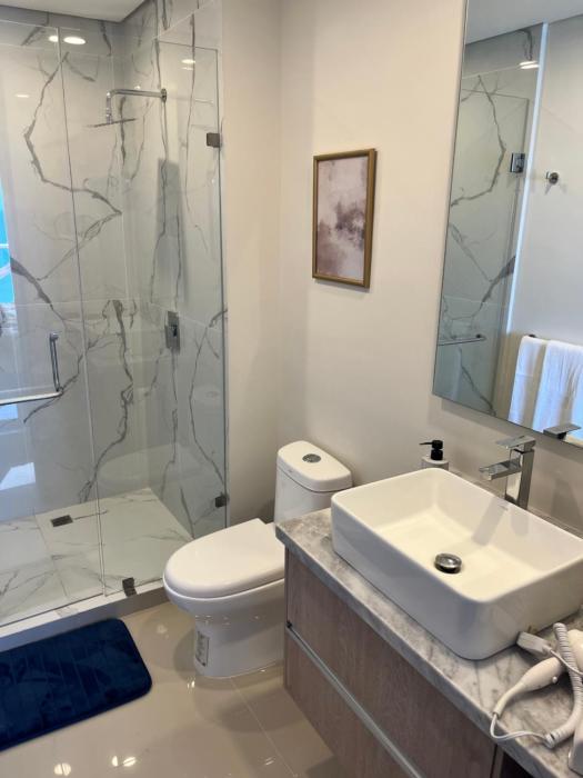 Elevé BEACH Tower CONDOS