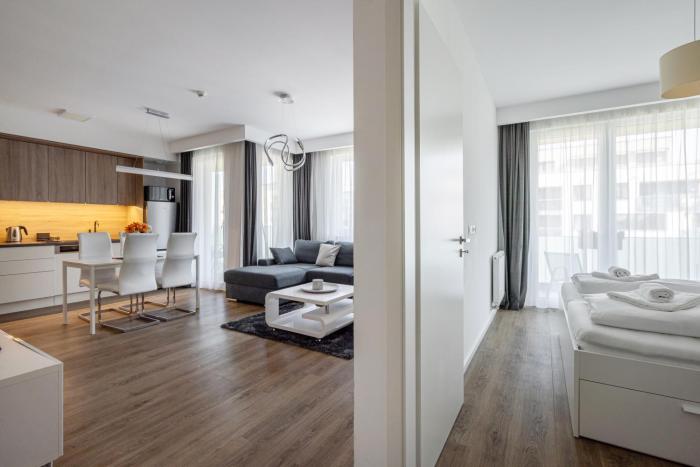 Corvex Apartment with balcony