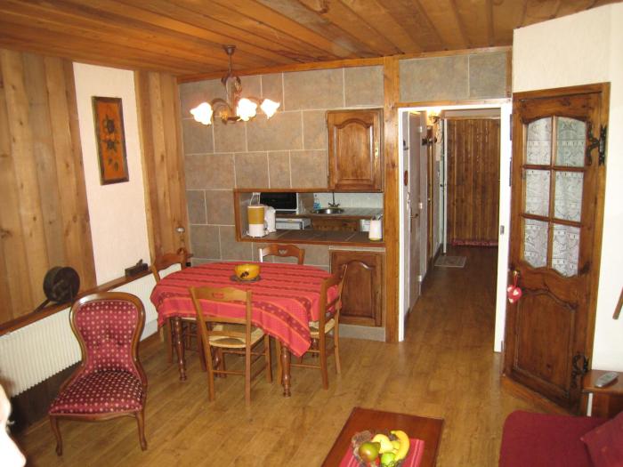 Praloup 1600 charmant studio avec belle vue