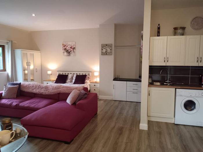 A Beautiful countryside apartment on killarney Road