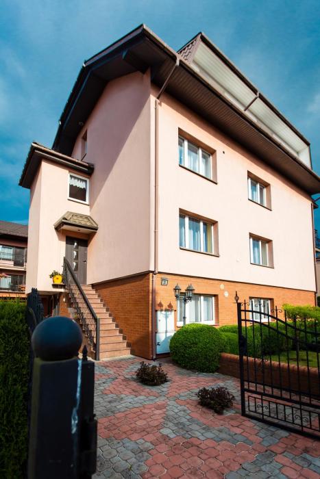 HORTENSJOWY ZAKĄTEK Pokoje Gościnne
