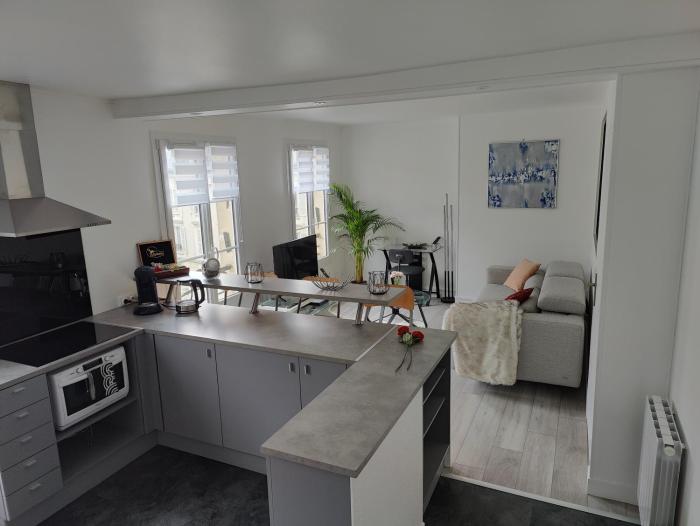 Lady Versailles - F2 proche Château et gare