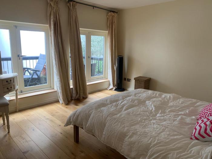 Modern and Bright 3 Bedroom House in Paddington