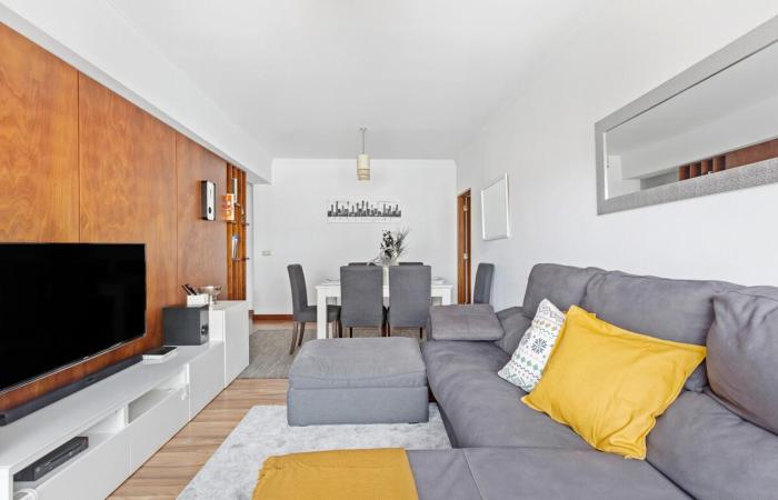 Spacious 3 Bedroom Apartment in Lisbon
