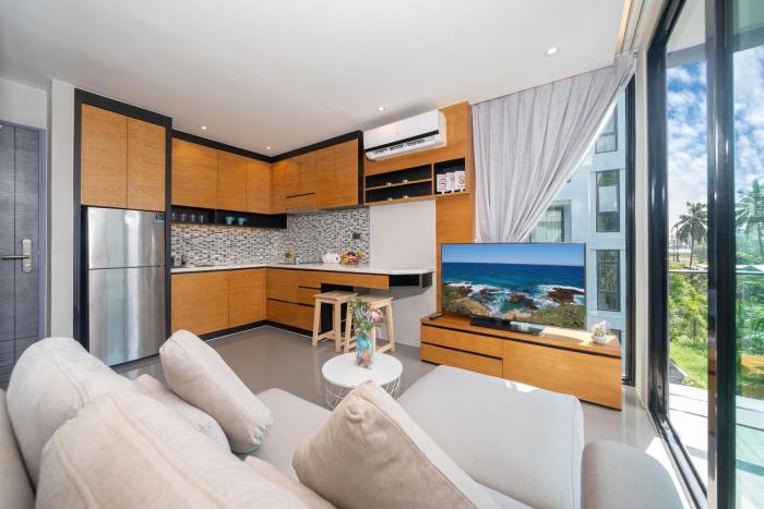 Tropics Kamala Corner Studio CTG D309, 3 Pools & Gym, near Beach